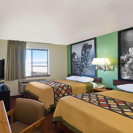 Super 8 By Wyndham Alamogordo - White Sands Kültér fotó