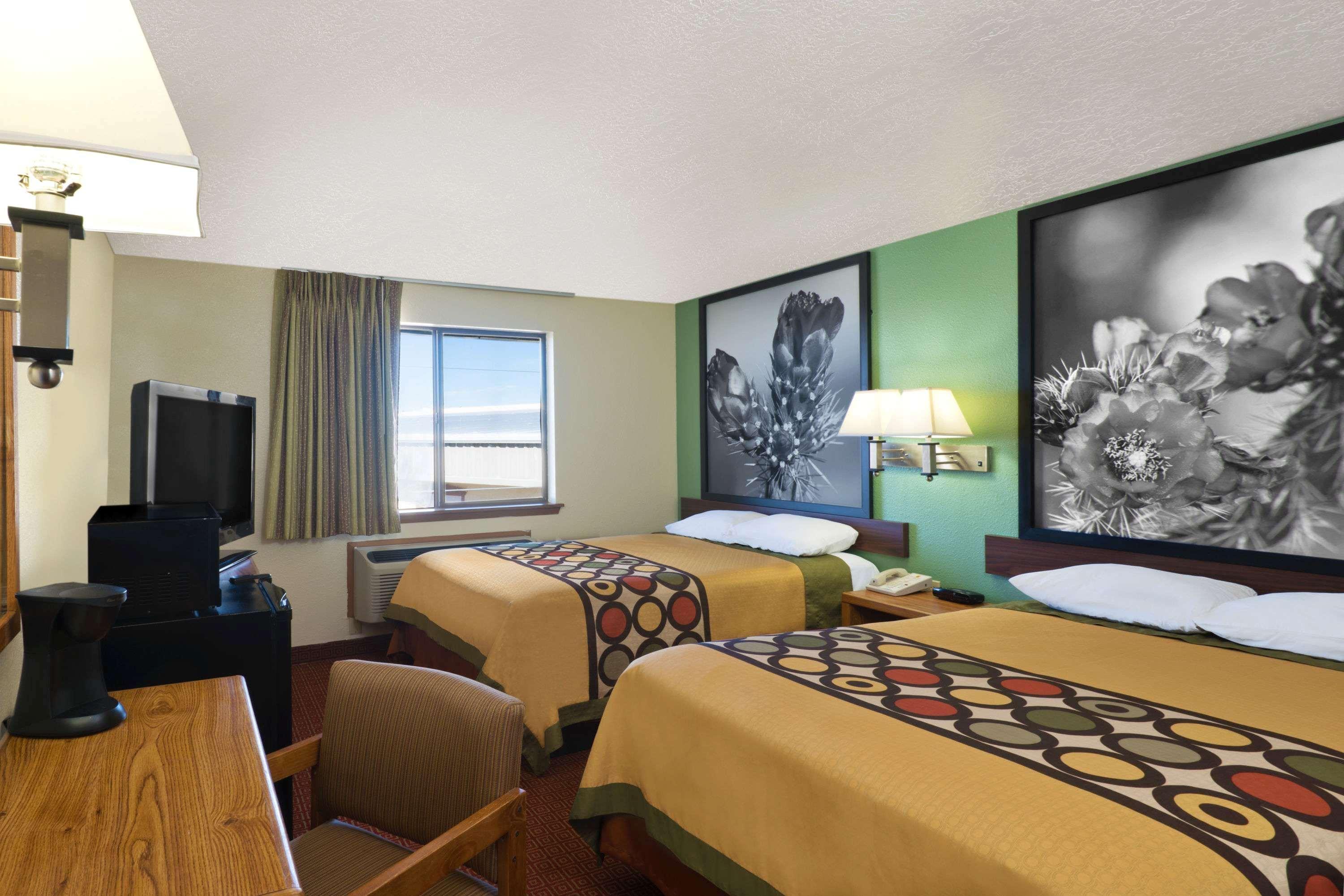 Super 8 By Wyndham Alamogordo - White Sands Kültér fotó