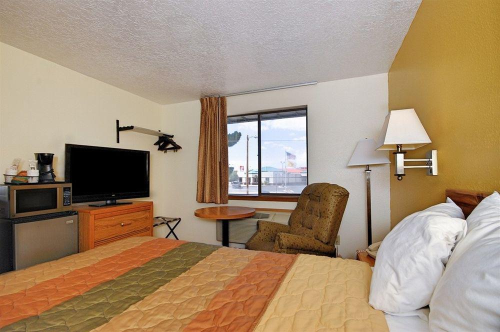 Super 8 By Wyndham Alamogordo - White Sands Kültér fotó